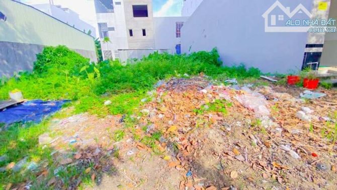 Cho thuê đất 120 m2 mặt tiền Trần Văn Trà 5 triệu - 1