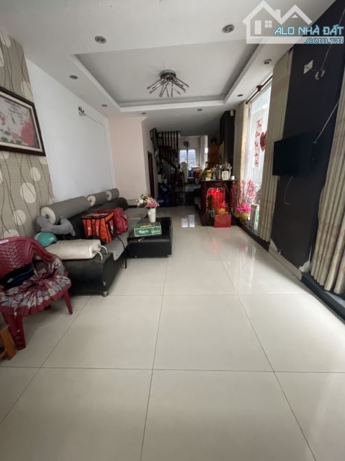 BÁN NHÀ 6 TẦNG – GẦN CHỢ PHẠM THẾ HIỂN – ĐANG KHAI THÁC CHDV – PHÁP LÝ CHUẨN - 1