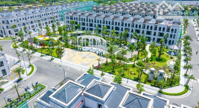 Biệt thự BT2A.35 Ciputra mới đẹp - view vườn hoa, hướng Nam rất đẹp . - 1