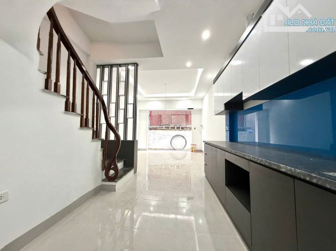 Bán nhà riêng Thị Trấn Trạm Trôi, Hàng xóm Vin , 30m, xây mới, ô tô đỗ gần - 1