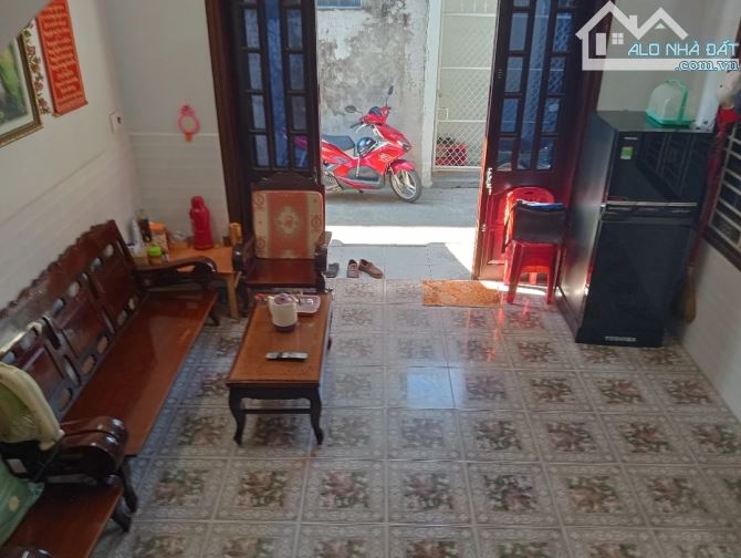 Nhà 2 tầng kiệt Nguyễn Phước Nguyên, tiện ích đầy đủ - 1