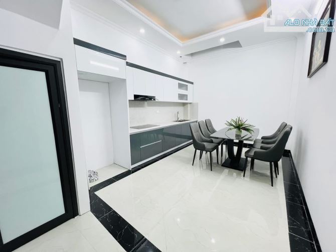 Minh Khai - 50m x 5T - 10.5 Tỷ - Nhà mới đẹp ở luôn, ngõ rộng, có thang máy - 1