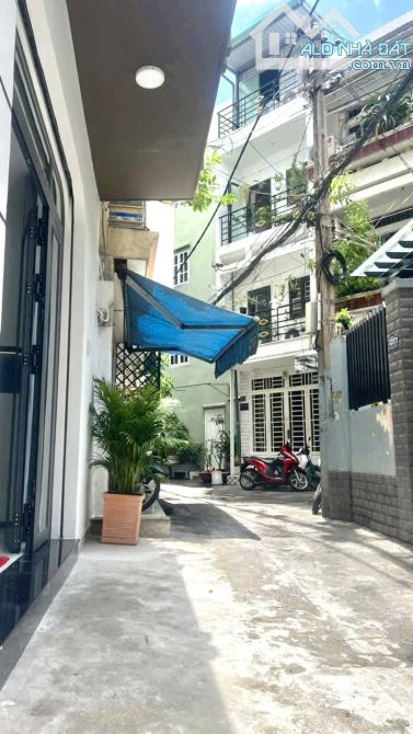BÁN NHÀ ĐẸP QUẬN 10, HÒA HẢO, NGANG LỚN , MỚI TINH - 1