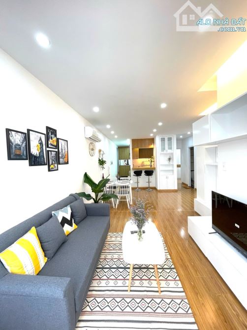 Bán CH Sky Garden 2, Phú Mỹ Hưng, Q7, DT: 81m2, 2PN, 2WC, full nội thất, giá: 4.850 tỷ - 1
