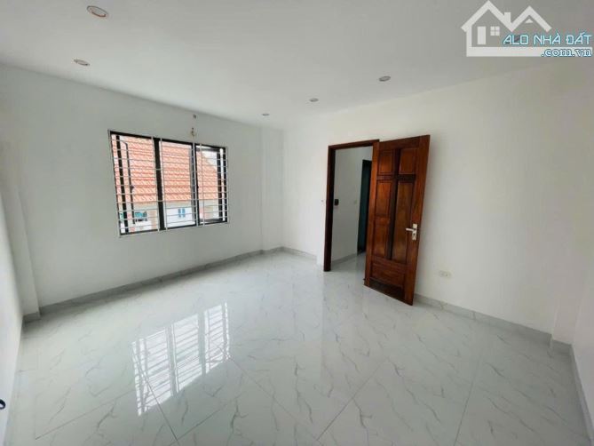 BÁN NHÀ Ỷ LA, DƯƠNG NỘI 30M2, VỊ TRÍ ĐẸP, NỞ HẬU, GIÁ NHỈNH 5TY - 1