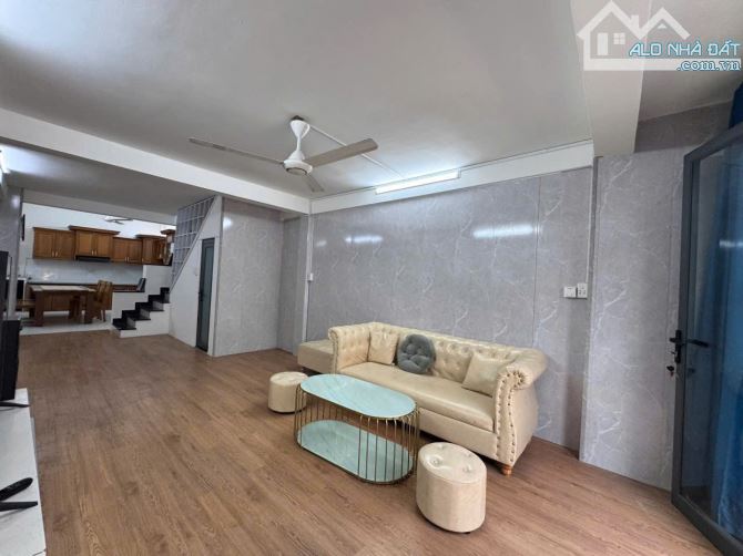 SIÊU PHẨM TÂN BÌNH - XE HƠI NGỦ TRONG NHÀ - 2 TẦNG - 50M2, 2PN - 3WC - VỊ TRÍ CỰC ĐẸP - - 1