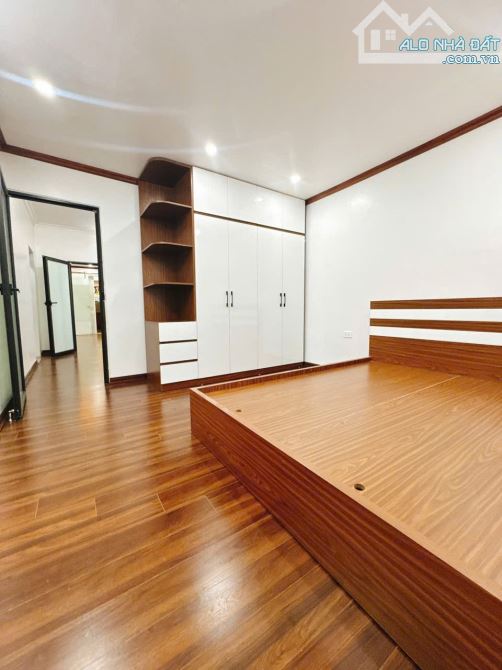 Bán căn hôn tập thể Thành Công, Tầng 2 tổng dtsd lên đến 110m - 1