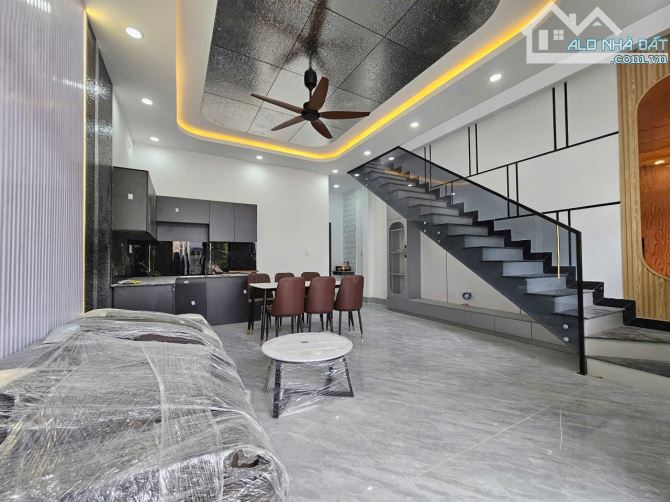 NP814 🆘   NHÀ 1 TRỆT 1 LẦU – SÂN Ô TÔ – FULL THỔ CƯ - 1