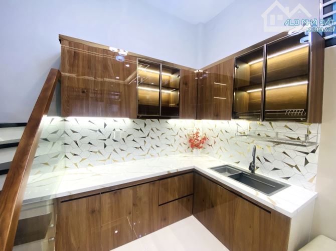 Bán nhà quận 6 - 3 tầng 4pn sang trọng ở ngay - Giá sinh viên 4,080 tỷ - 1