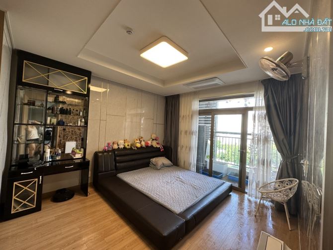 Bán Căn Hộ Starlake Tây Hồ 2PN 101M2 Full Nội Thất Sổ Đỏ Lâu Dài Ô Tô - 1