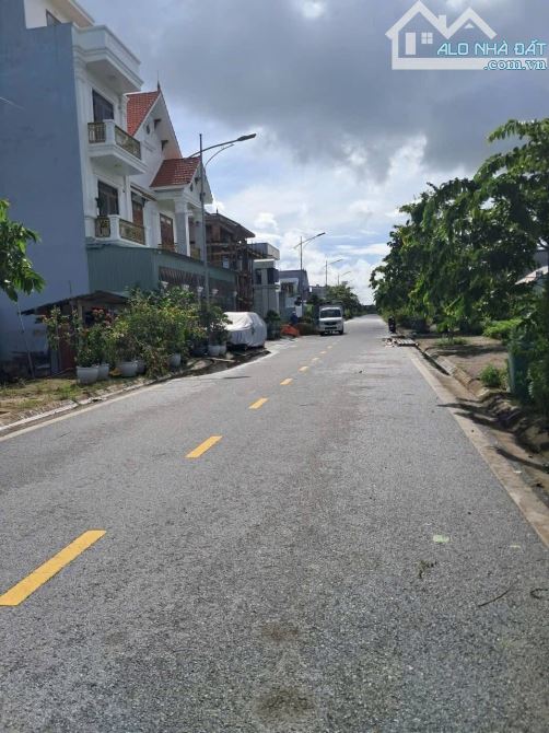 Bán lô biệt thự 195m2 khu TĐC Áp Tràn, Bắc Sông Cấm, Thủy Nguyên, Hải Phòng giá 8tỷ5xx - 1