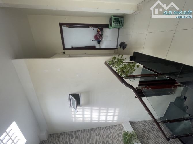 NHÀ MẶT TIỀN ĐƯỜNG NHỰA 8m NGAY HƯƠNG LỘ 2-TÂN HOÀ ĐÔNG 90m2 chỉ 5₫9 - 3