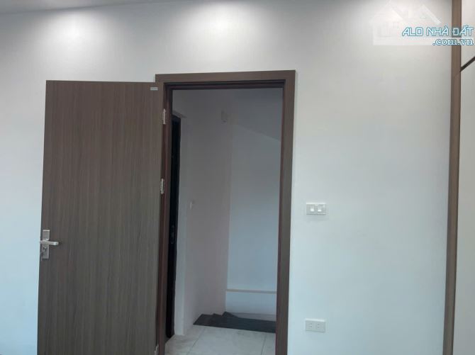 🏠 Bán nhà Di Ái, Hoài Đức – 30m², 5 tầng, MT 4.3m – Giá chỉ 4.55 tỷ - 1