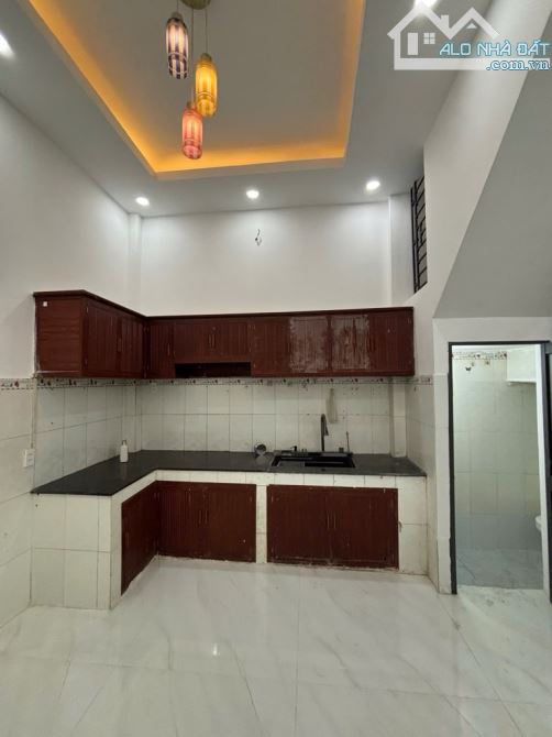 LÊ VĂN QUỚI NGX TƯ 4 XÃ CẠNH TÂN PHÚ – 4 TẦNG MỚI 100% – HXH – 44M² – NHỈNH 5 TỶ - 1