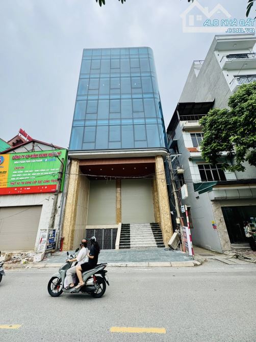 BÁN TÒA NHÀ MẶT ĐƯỜNG TRỊNH ĐÌNH CỬU. 200M2 - 9 TẦNG, THAG MÁY. THÔNG SÀN.