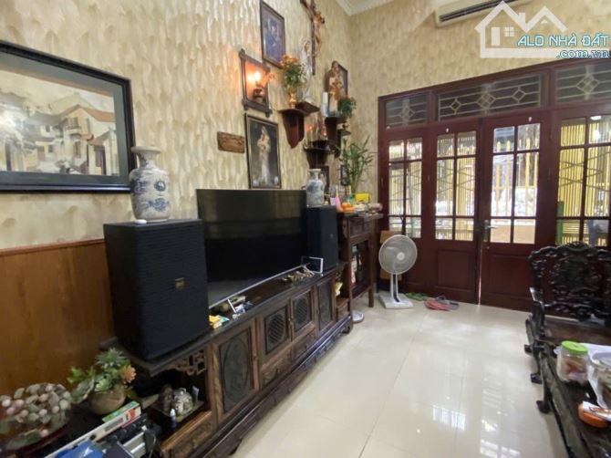 Bán Nhà Phố Lò Đúc, gần Hòa Mã - 50m2 x 4 Tầng - MT 4,2m - Sổ vuông - 30m ra mặt phố - 1