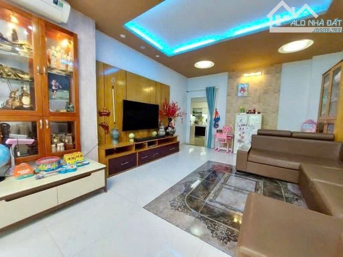 GIẢM 1 TỶ - BIỆT THỰ SÂN VƯỜN - THỐNG NHẤT ~200M2 - FULL NT - 13 T.Ỷ 5 TL - 1