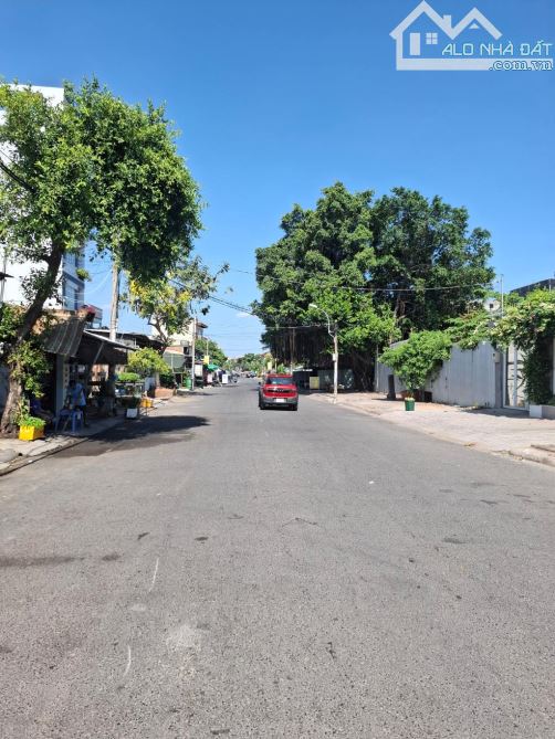 KHUÔN ĐẤT ĐẸP NGAY KHU TÊN LỬA 10x20m TIỆN XÂY VILA- CHDV - 1