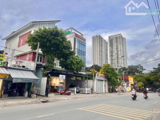 GIẢM 10 TỶ CÒN 60 TỶ - BIỆT THỰ + CHDV 46 PHÒNG 879M2 MẶT TIỀN ĐƯỜNG - DÒNG TIỀN 2 TỶ/NĂM - 1