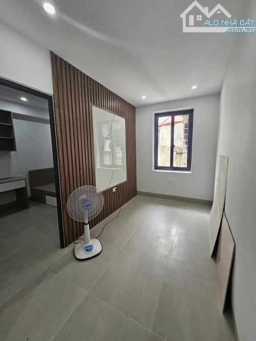 tập thể đống đa - vị trí đẹp - nhà thoáng sáng - ô tô đỗ cửa 55m2 chỉ 3.x tỷ - 1
