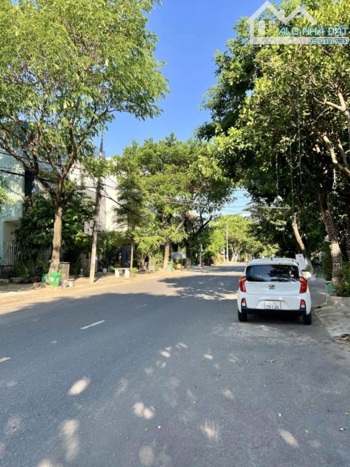 Bán nhà biệt thự 3 tầng đẹp - Mặt tiền đường Trần Nguyên Đán, đường 10m5, DT 296m2 - 1