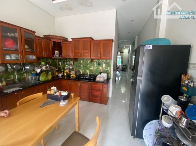 GIẢM CHÀO 1TỶ, BÁN GẤP NHÀ 3 TẦNG, 120M2, MẶT TIỀN ĐƯỜNG 102, GIÁ NHỈNH 7 TỶ - 1