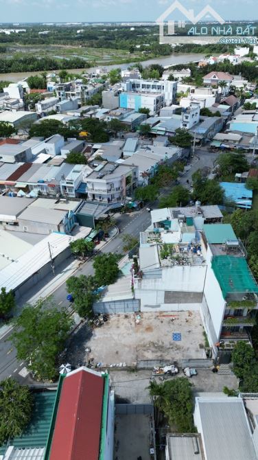 Bán Đất 2 MT lê thị tám DT: 262m2=13*27.5giá :18toi - 1