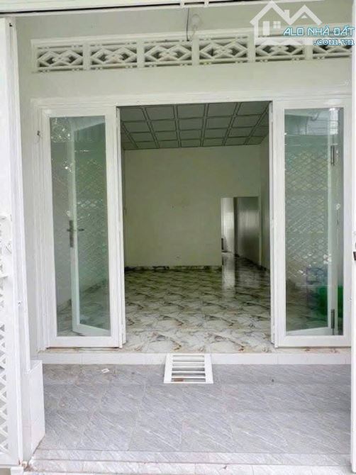 Cần tiền bán gấp căn nhà tại võ thị nhú , tân phú trung dt 115m2 giá 754 triệu, sổ riêng - 1