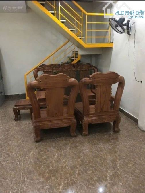 Cho thuê nhà An Dương, 2 tầng x 60m2, 2 ngủ, 8 Triệu - 1