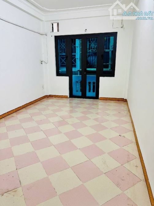 NGÕ 68 CẦU GIẤY-PHÂN LÔ-GẦN Ô TÔ-2 THOÁNG-DT 32M-8 TỶ 250 - 1