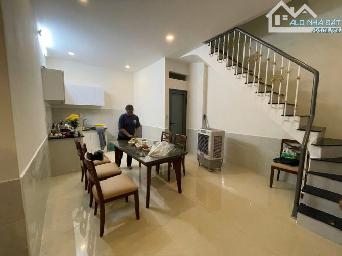 Chính chủ gửi bán nhà quận 12, giá 5 tỷ - 1