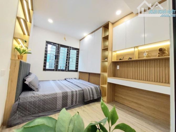 Bán nhà Phú Diễn, 40m-5tầng, nhà đẹp ở ngay, full nội thất, sát ô tô, an sinh đỉnh - 1