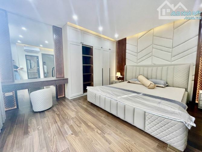 Ô TỖ ĐỐ GẦN, HOA HẬU phố Quang Trung, Hà Đông, 40m 5 tầng, nhỉnh 8 đồng, CÓ THƯƠNG LƯỢNG - 1