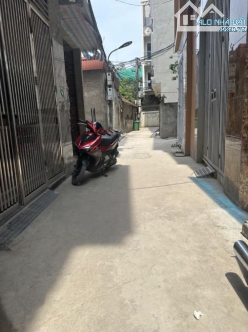 NHÀ ĐẸP Ở NGAY – KIM CHUNG – 35M² x 5T – GIÁ 4,9 TỶ – GẦN GA NHỔN - 1