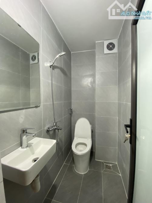 Hiếm, Bán Gấp Ngõ ô tô, gần phố Đại Mỗ, Nội thất đầy đủ 33m2 4 Tầng Giá 6.88 Tỷ - 1