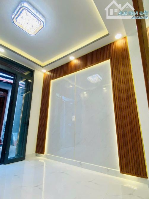 🌹NHÀ ĐẸP NGUYỄN THỊ TẦN, SÁT CHỢ RẠCH ÔNG P2 Q8 - CHỈ CẦN XÁCH VALI VÔ Ở - SỔ HỒNG RIÊNG - 1