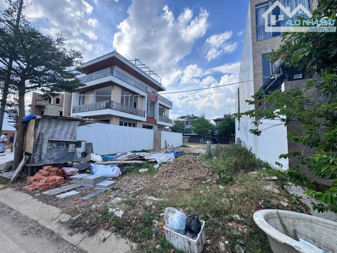 Bán Lô Đất Biệt Thự Mỹ Gia Gói 3 Trục Đường Thông - 1