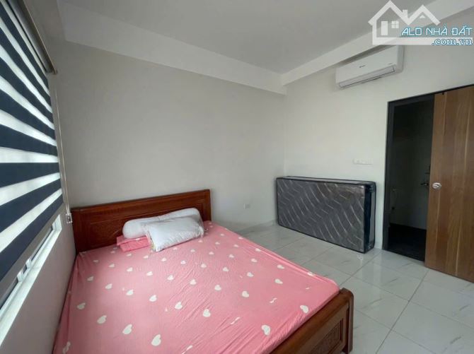 Cho thuê căn hộ 3pn SSH08 - Hà Quang 1 8tr/tháng - 1