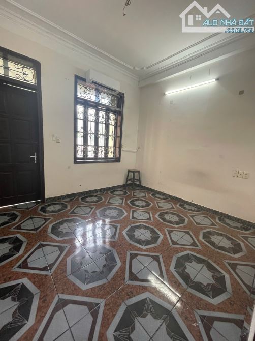 Cho thuê 3 căn liền kề ở Hồ Tùng Mậu, oto đỗ cửa - 1