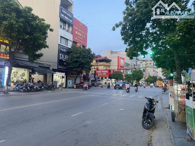 BÁN NHÀ 4 TẦNG TRUNG TÂM NGÃ TƯ THỊ TRẤN CHỜ, YÊN PHONG, BẮC NINH - 100M2 - 10 TỶ - 1