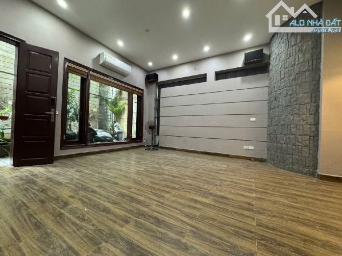 NHÀ QUẢNG AN  TÂY HỒ ĐẸP SANG XỊN - 1