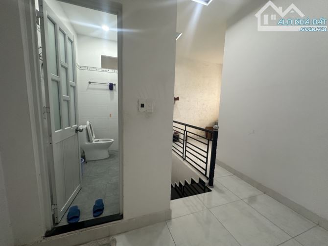 NHÀ VƯỜN GÓC 2 MẶT TIỀN - 1 TRỆT, 1 LẦU, SÂN THƯỢNG  - Diện tích đất: 93m2 ngang 5,5 x17 - 1