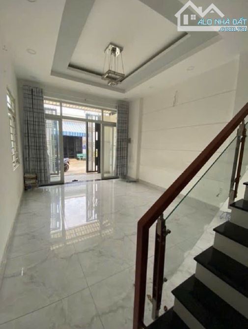 Bán nhà HẺM XE HƠI 6M, THỚI AN 16, Q12, 3 tầng, DTSD 165m2 chỉ 5 tỷ 090 triệu - 1
