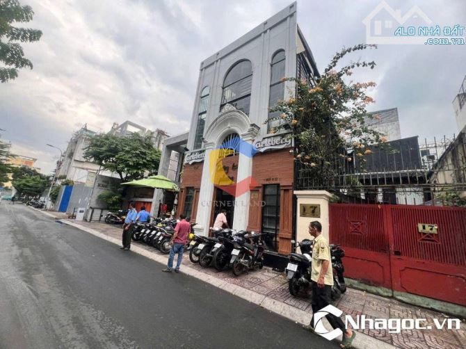 Siêu VIP Nhà Mặt Tiền Nguyễn Thị Diệu P.VTS Quận 3, DT:11x33m 3 Tầng HĐT:180tr Giá:90Tỷ - 1