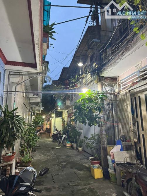 NHÀ 1 SẸC TÂN PHÚ - 2,1 TỶ - GẦN AEON TÂN PHÚ - SHR - 3 TẦNG - 3PN - DTSD 36M2 - 1