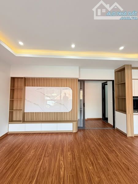 MẶT TIỀN QUYỀN LỰC HOÀNG VĂN THÁI THANH XUÂN 13 TỶ DT 50M MT 7M 4T Ô TÔ TRÁNH KINH DOANH - 1
