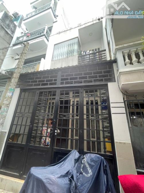 Phạm Thế Hiển, P3, Q8. DT 3,7 x 15, hậu 4m. Giá 5,5 tỷ TL.  Mô tả:- Vị trí: hẻm thông - 1