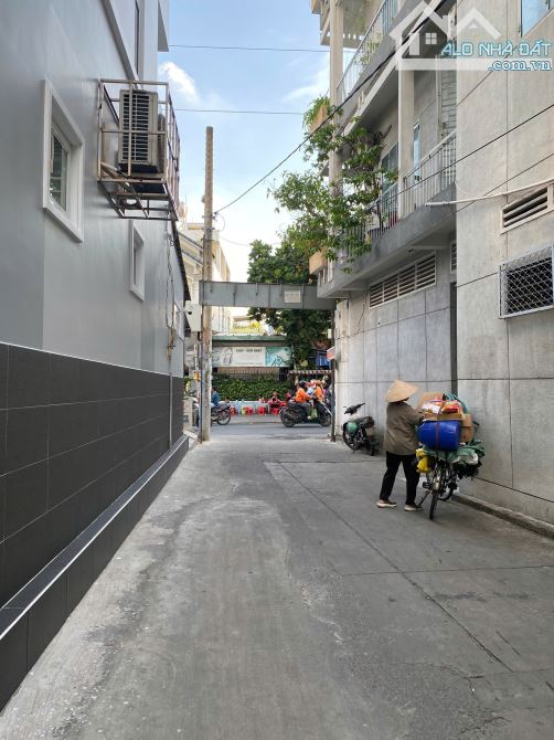 NHà 4 Tầng 60m2 Hẻm Xe Hơi 5 Phòng Ngủ Phan Xích Long Phú NHuận Giá 9 Tỷ 9 - 1