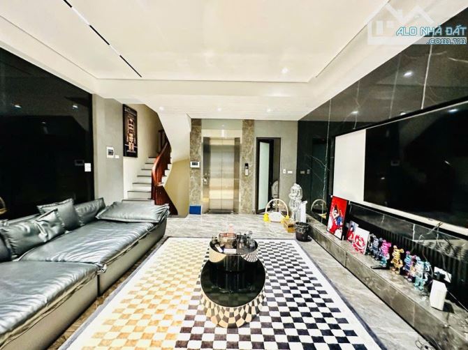 BÁN NHÀ SÁT PHỐ NGUYỄN VĂN CỪ - LONG BIÊN, 40M2, GIÁ 13,5 TỶ - 1