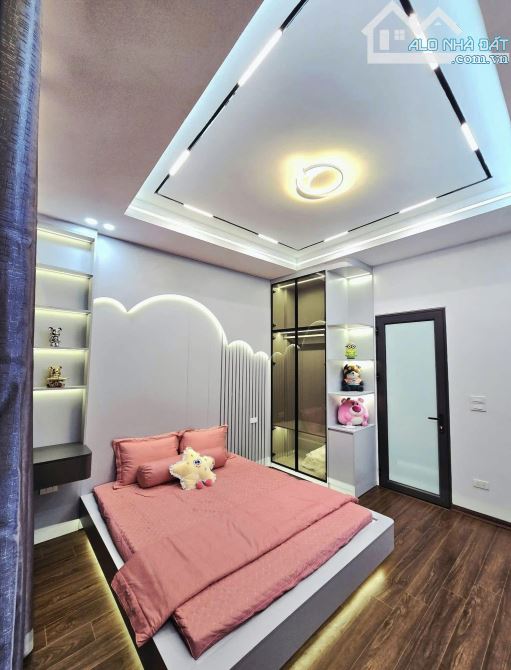 Hơn 6 tỷ xíu, duy nhất 1 căn. Nhà đẹp Cầu Diễn, 5 tầng, gần Ô TÔ, khu vực trung tâm. - 1